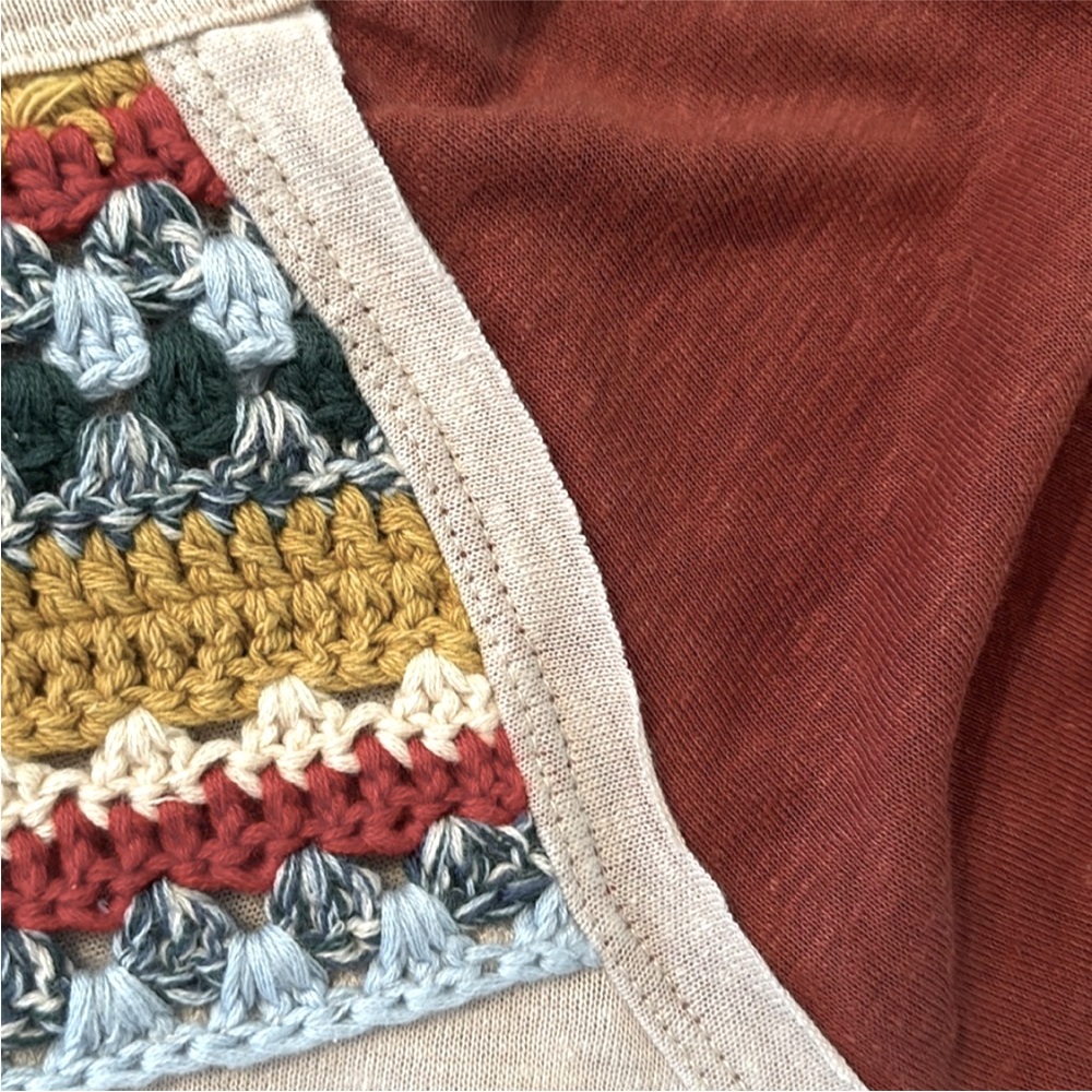Easel Crochet Aztec Raglan Baseball Style Top. Women’s Sz-M Casual Chevron Boho - Picture 6 of 9